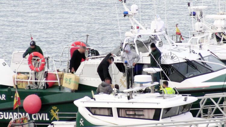 golpe-narco-guardia-civil-detiene-lancheros-hachis-23