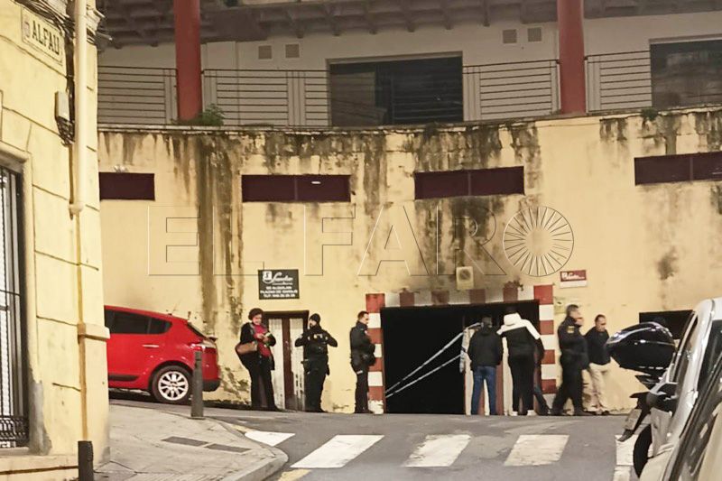 grave-incendio-garaje-alfau-varios-coches-danados-002-portada