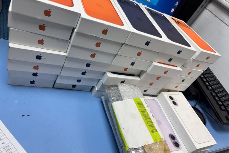 marruecos-frustra-contrabando-iphone-17-tanger-med