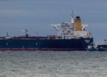 petrolero-sancionado-llevar-petroleo-ruso-remolcado-tanger-med