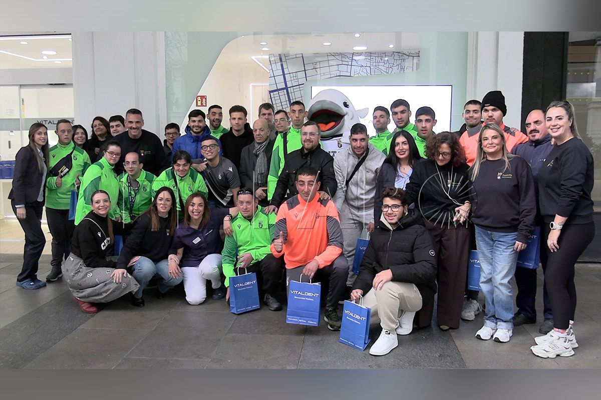 portada-material-dental-ad-ceuta-genuine-mano-caballati