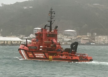 salvamento-maritimo-bebe-evacuado-borrasca