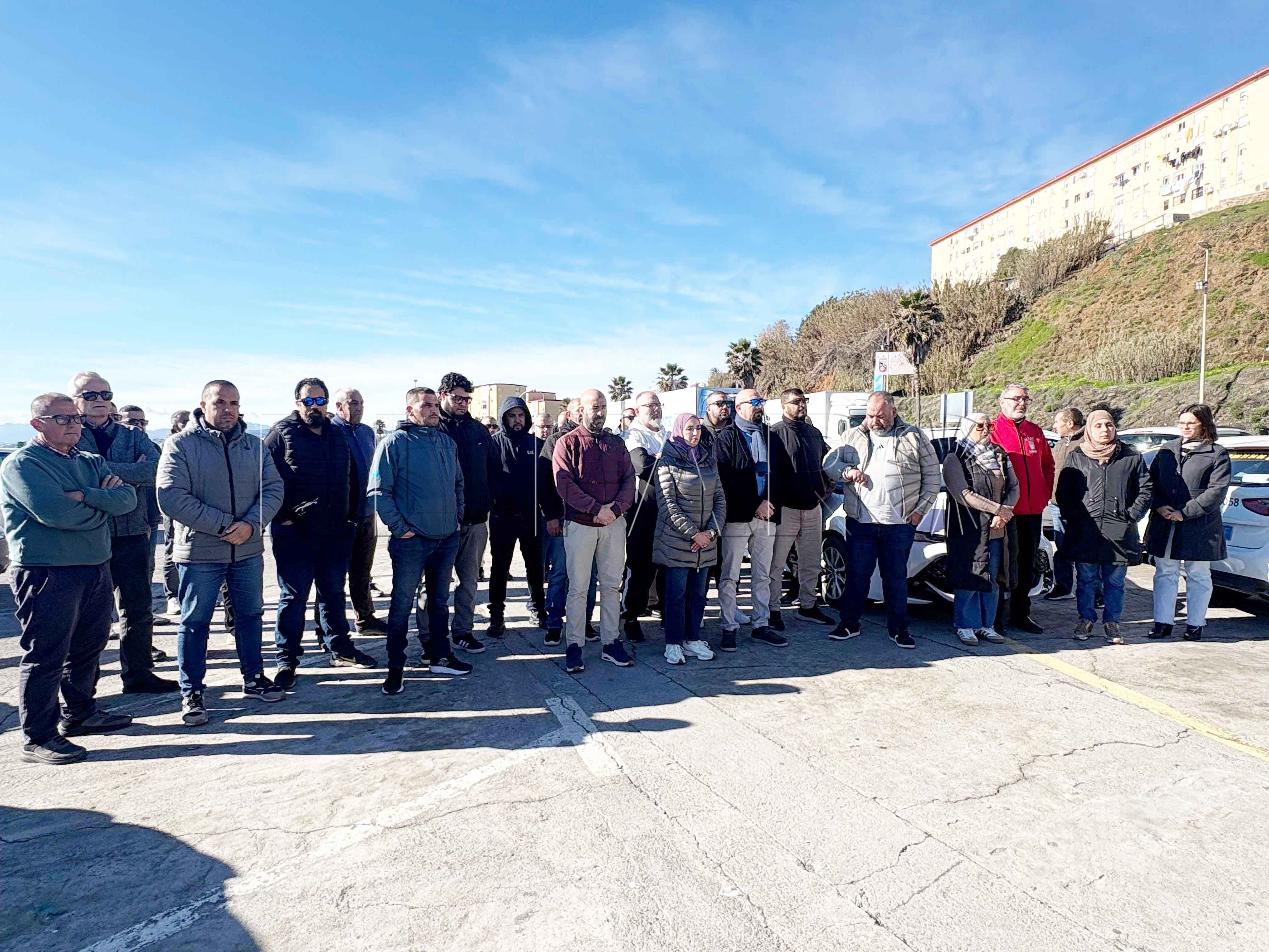 taxistas-piden-conexion-directa-policia-seguridad-concentacion