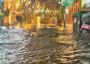 borrasca-marta-desalojo-familia-inundaciones