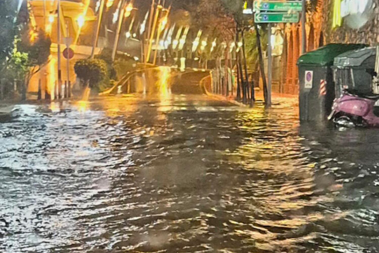 borrasca-marta-desalojo-familia-inundaciones