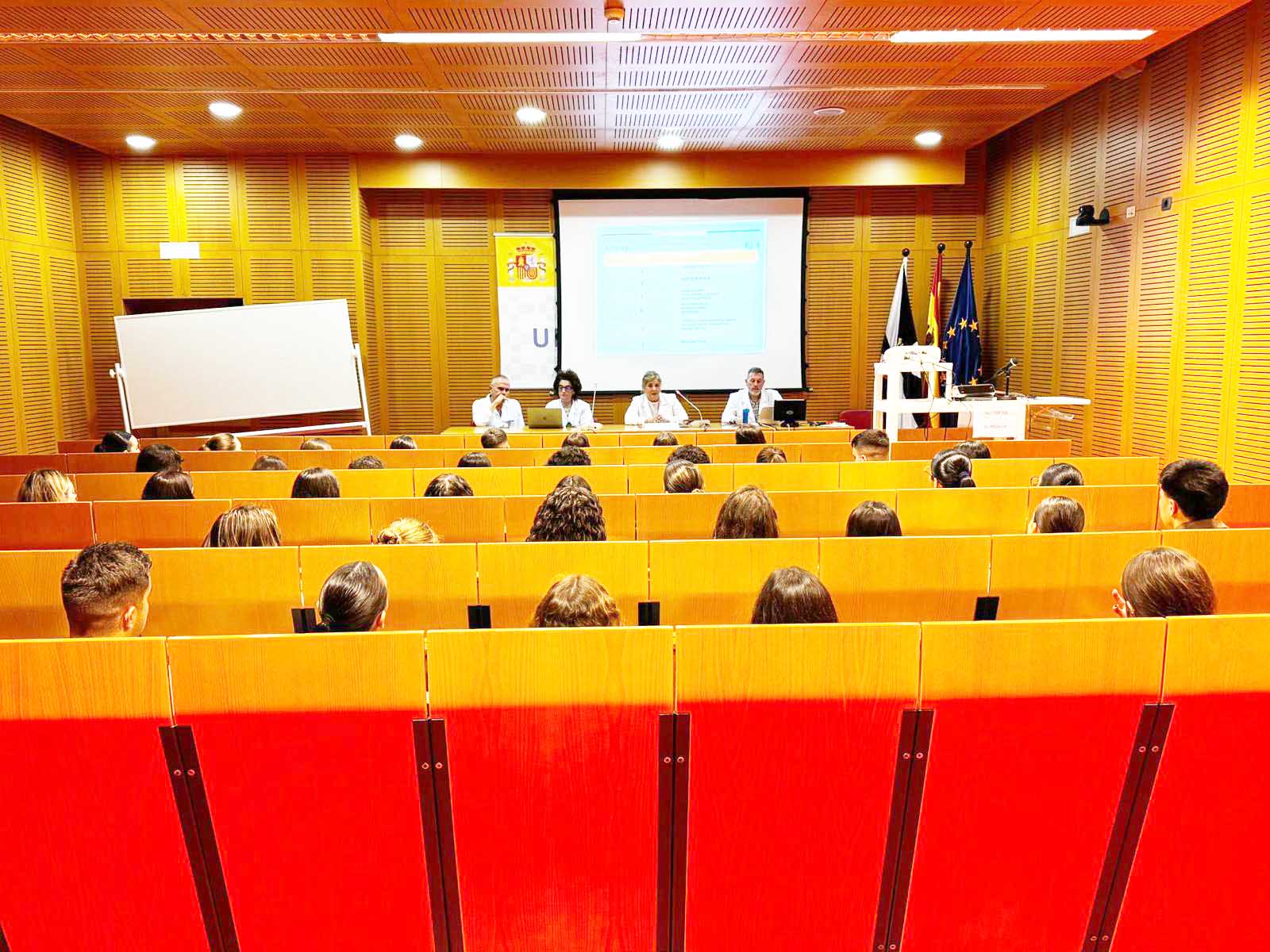 centenar-estudiantes-enfermeria-inician-practicas-ingesa-1