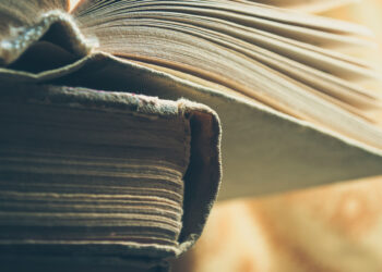 cobrar-fe-reflexion-certificados-sacramentales-falta-digitalizacion-iglesia