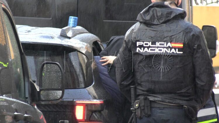 detenido-operacion-policia-nacional-registros-mixto-1