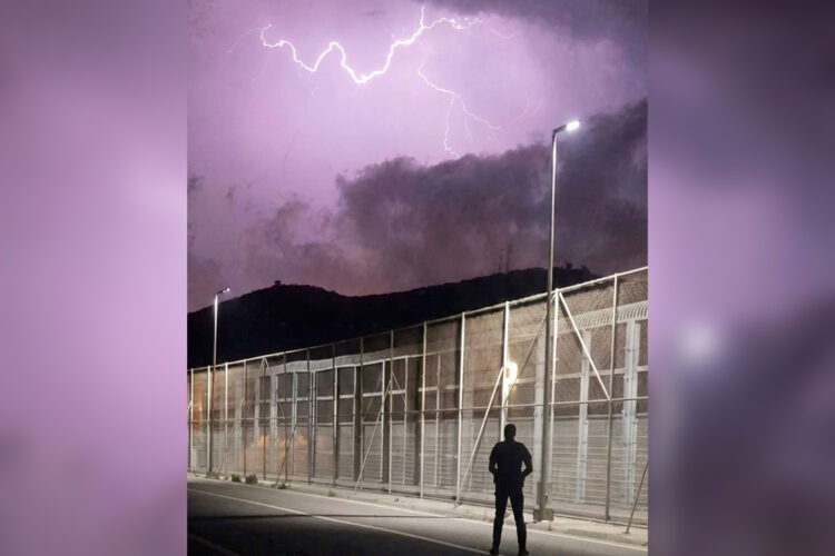 duras-noches-valla-ceuta-marruecos-foto-guardia-civil