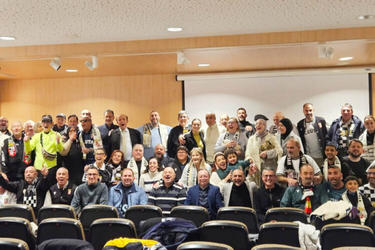 excursiones-larbi-agradece-luhay-hamido-dedicacion-compromiso-019