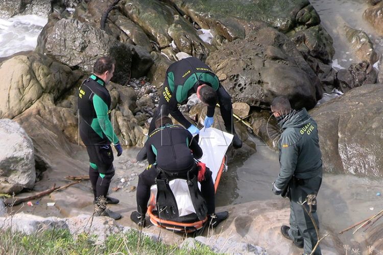 guardia-civil-localiza-cadaver-inmigrante-benzu