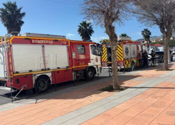 incendio-controlado-polideportivo-diaz-flor-2