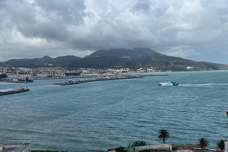 lineas-maritimas-algeciras-ceuta-operativas-borrasca-marta