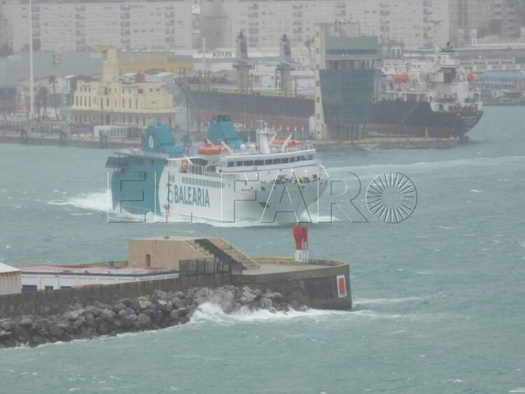lucha-passio-balearia-borrasca-leonardo-ruta-ceuta-algeciras-024