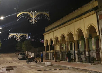 malestar-alumbrado-ramadan-barriada-principe-felipe-003