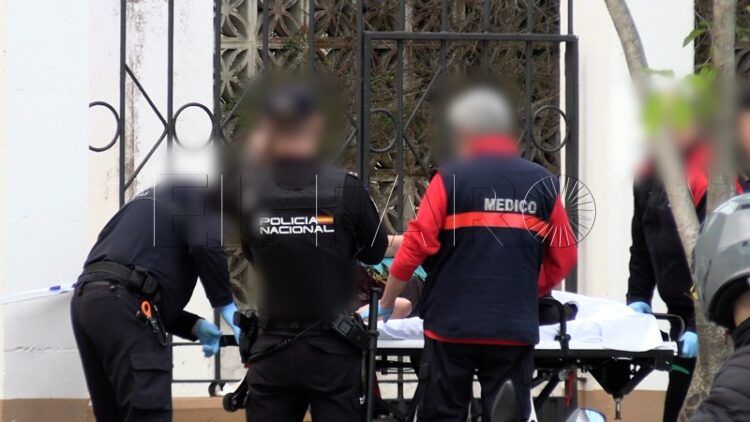 menor-herido-grave-apunalado-puerto-007