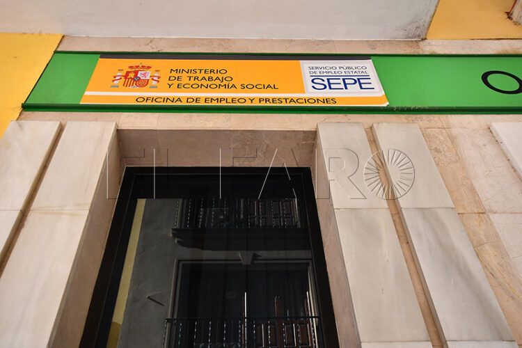 mujer-edad-estudios-secundaria-perfil-parado-ceuta