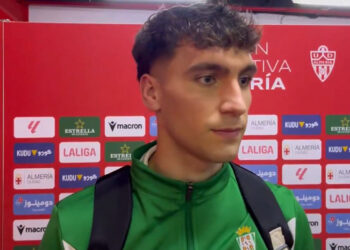 percan-toca-levantar-cabeza-mirar-ceuta-cordoba-1