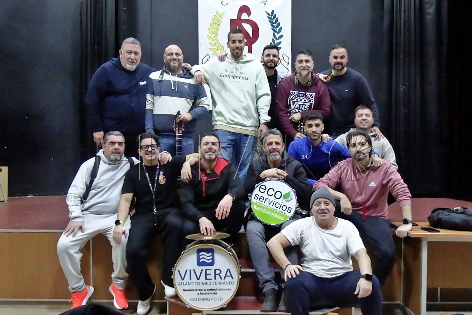 portada-chirigota-menuda-agrupacion-encara-ultimos-ensayos-coac-2026