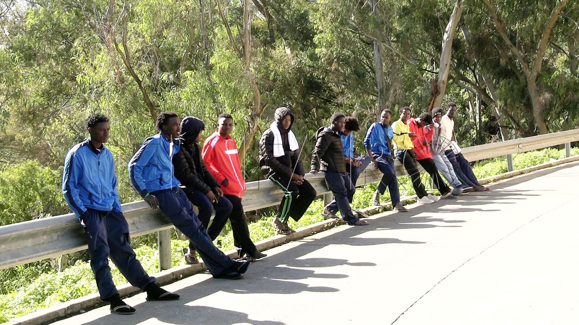 puertas-ceti-sala-espera-inmigrantes-10