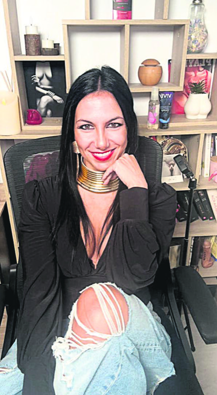 sandra-benzu-jovenes-viven-sexo-como-examen-no-experiencia-3