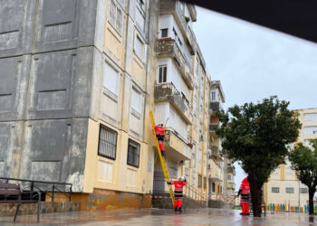 va-pasar-desgracia-alarma-vecinal-desprendimientos-grupos-rocio-1