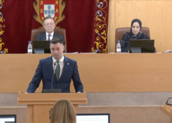 verdejo-saca-ventilador-vox-huye-rabo-piernas-sueldos