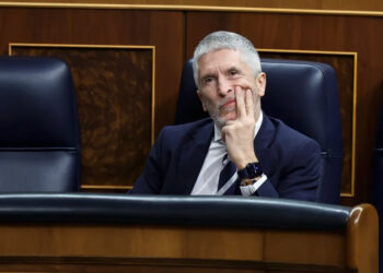 gobierno-caracter-militar-contra-guardias-civiles