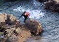 agazapado-rocas-asi-entra-inmigrante-ceuta-5