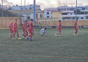 ceuta-b-queda-otra-vez-puertas-004