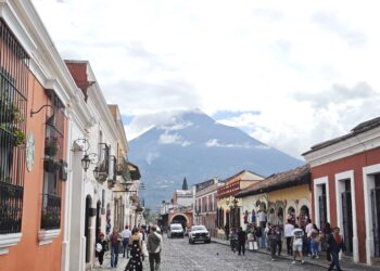 chichicastenango-antigua-colaboracion-1