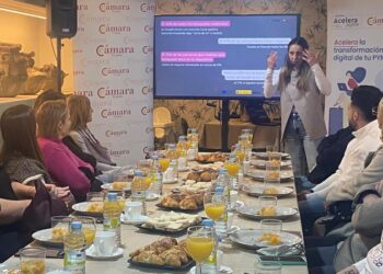 empresas-aprenden-crear-contenido-digital-aumentar-ventas-desayuno-tecnologico-005
