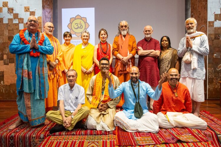 federacion-hindu-renueva-junta-reelige-ramchandani