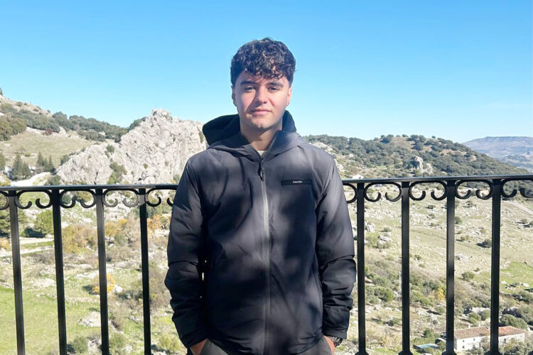 felicidad-absoluta-triunfo-francisco-jose-sanchez-olimpiadas-economia-1