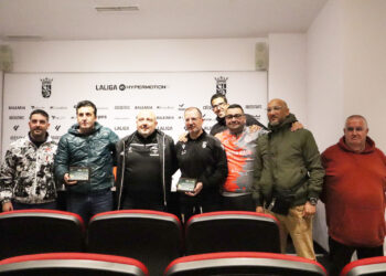 formacion-comite-entrenadores-finaliza-entrega-placas-2