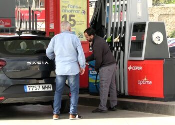 gasolina-diesel-disparan-malestar-preocupacion-ceuta-008