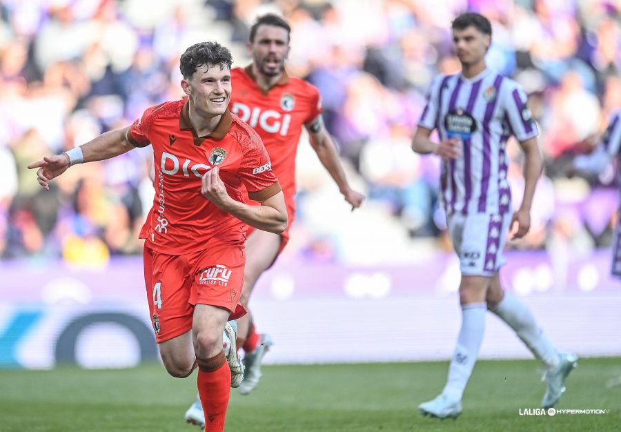 jornada-32-liga-hypermotion-todo-apretado-arriba-abajo-1