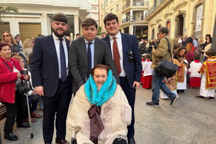 legado-blanca-vallejo-mantiene-vivo-alma-paso-ninos-002