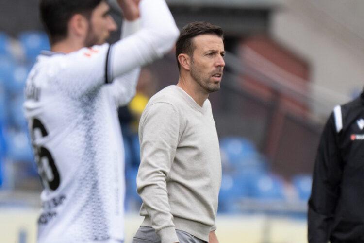 luis-garcia-entrenador-ud-las-palmas-partido-redondo