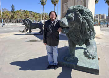 malaga-polemica-esculturas-serran-pagan-1