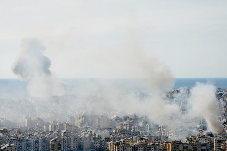 malditas-sean-guerras-senora-ayuso-1