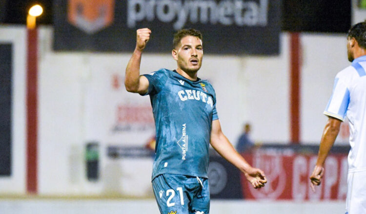 manu-vallejo-ex-jugador-ceuta-sigue-sin-equipo