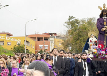 medinaceli-recorre-calles-ceuta-volver-casa-hermandad-750x500-portada