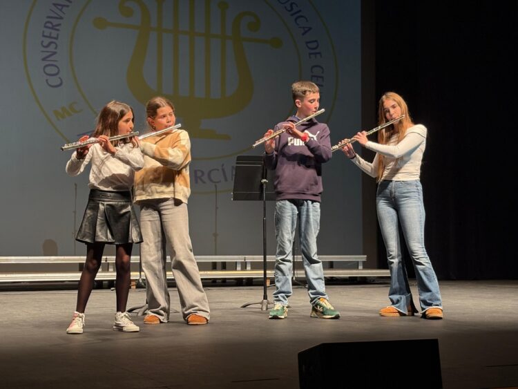 menores-conservatorio-protagonizan-concierto-primavera-19