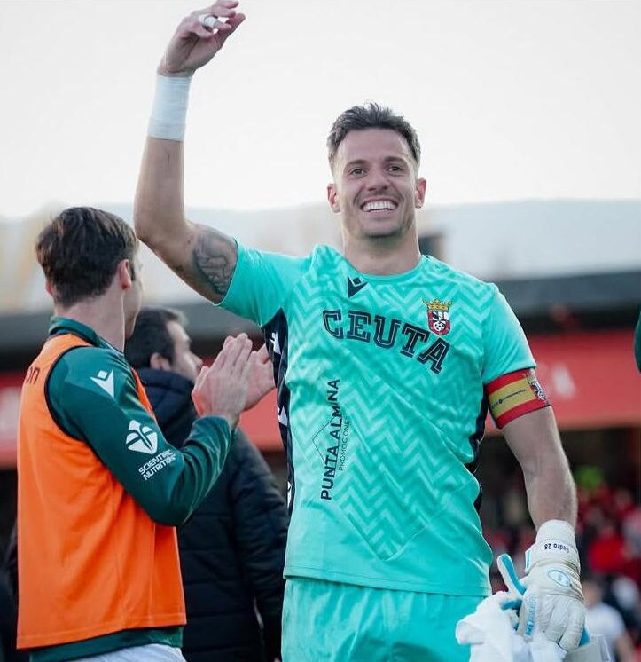 pedro-lopez-ad-ceuta-registra-record-paradas-temporada-futbol-profesional-2