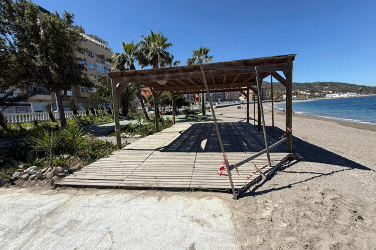 playas-ceuta-ya-lucen-sin-modulos-servicios