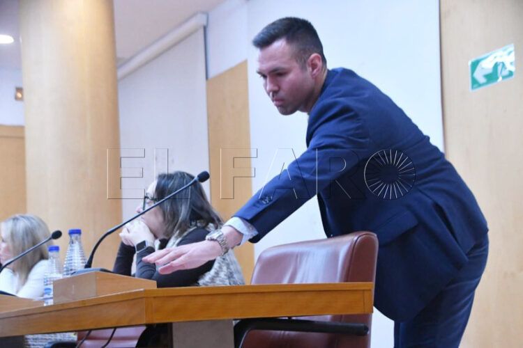 puede-ceuta-tener-aeropuerto-verdejo-propondra-pleno