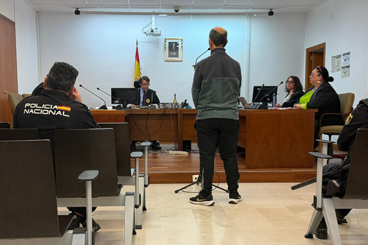 quitad-denuncia-os-voy-matar-condenado-amenazar-excunada-sobrina