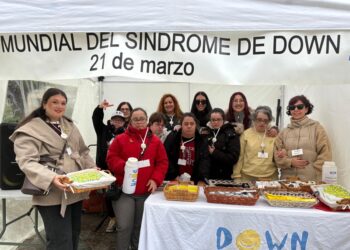 sindrome-down-ceuta-monta-autentica-fiesta-plaza-reyes-033