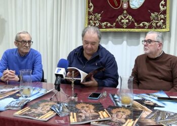 virgen-soledad-portada-revista-cruz-guia-5